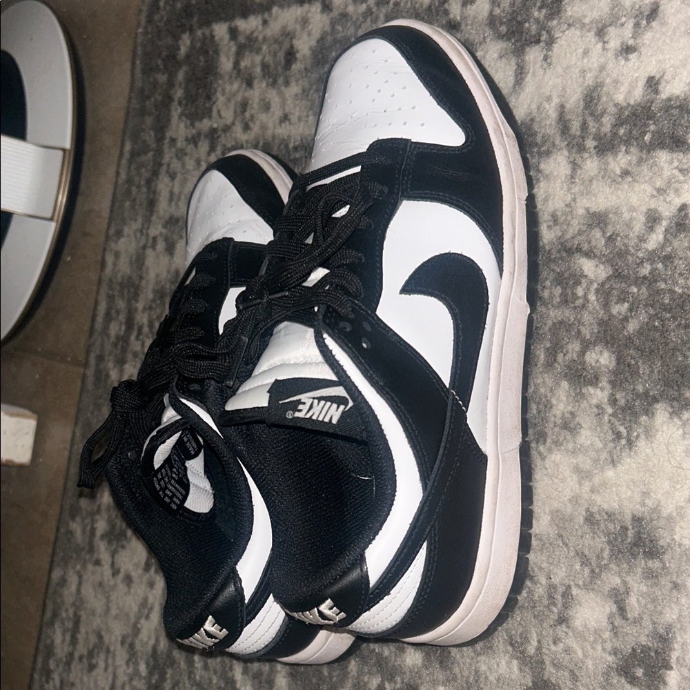 Nike Classic Black and White High-Tops